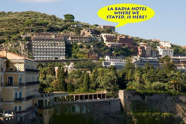 سورينتو Hotel La Badia المظهر الخارجي الصورة